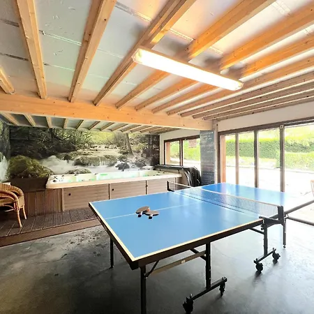 Holiday home Aux Hirondelles